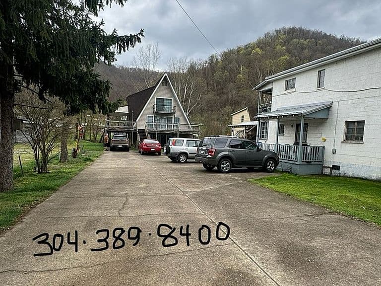 Listing photo 4