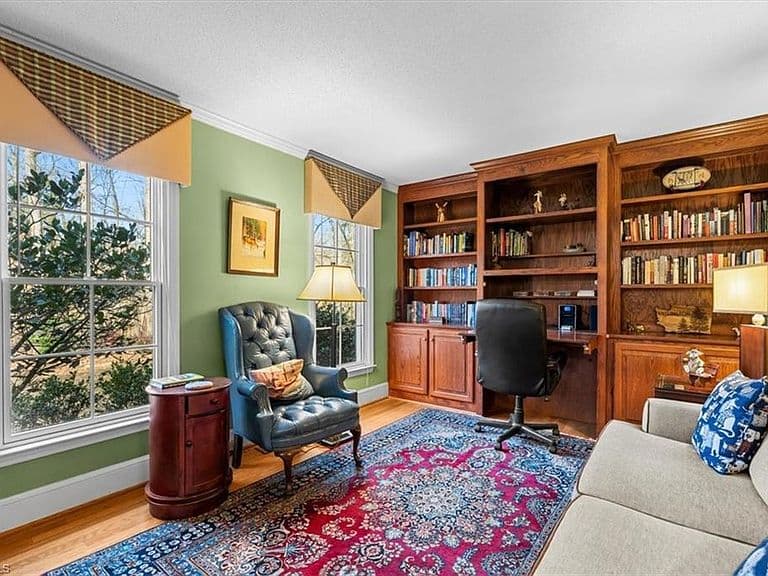 Listing photo 5