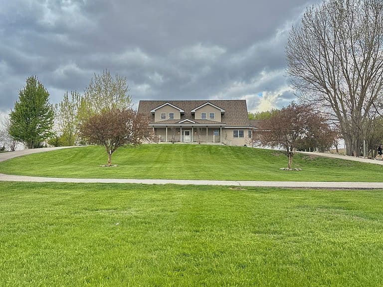 Listing photo