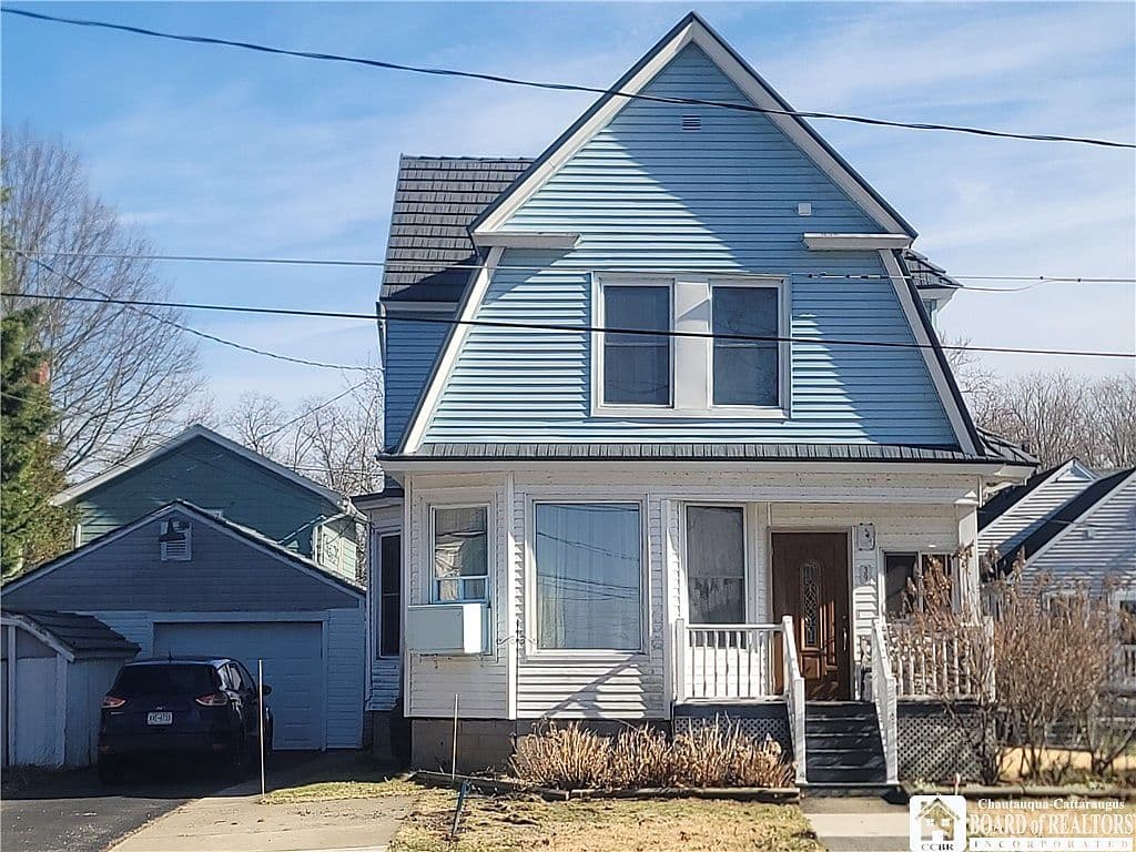 Primary listing photo