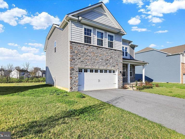 Listing photo 4