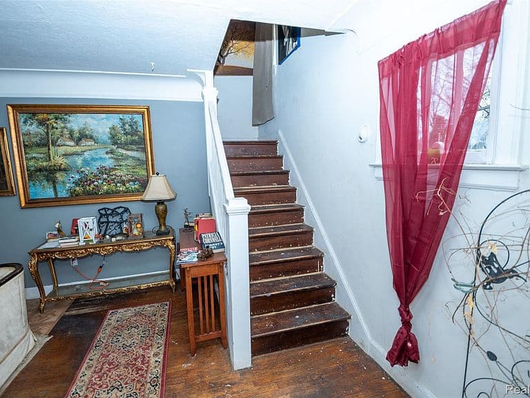 Listing photo 5