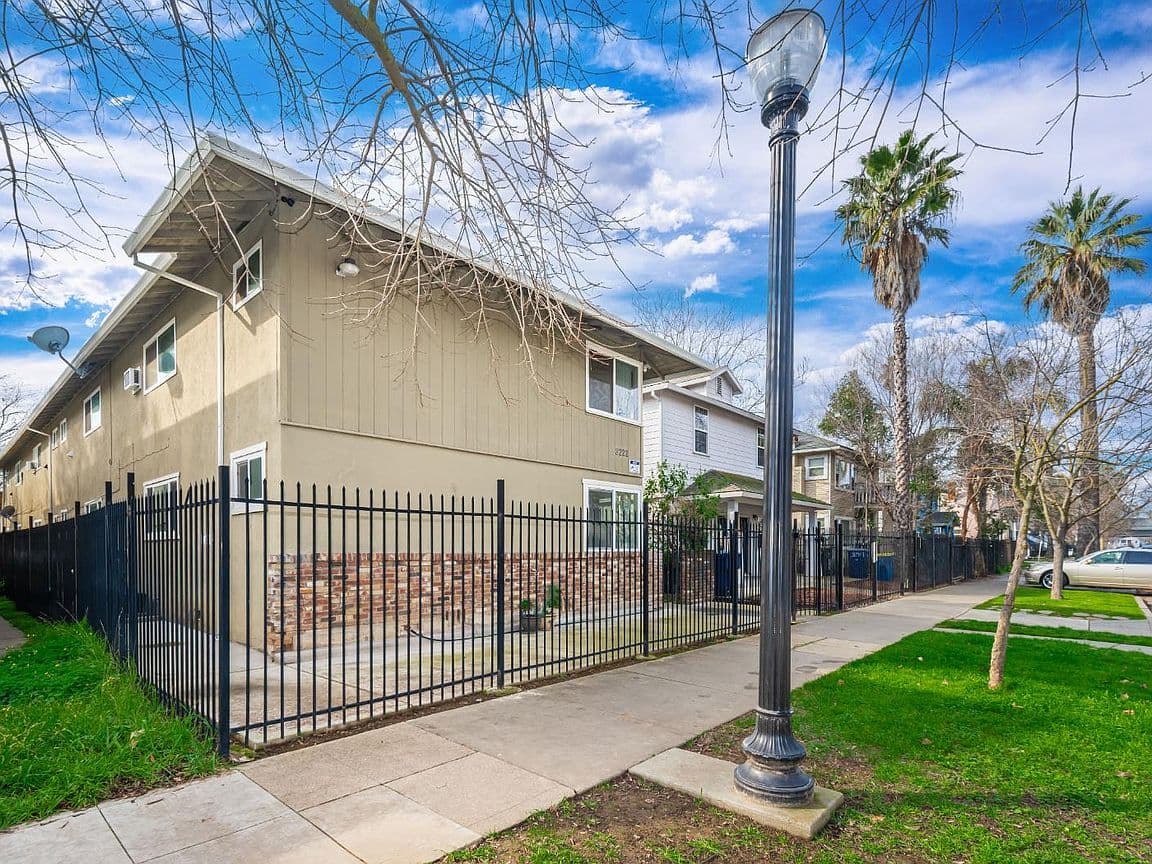 Primary listing photo