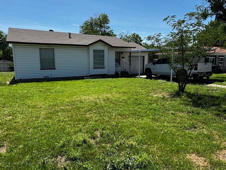 Listing photo 4