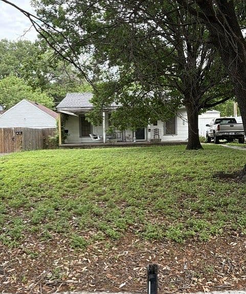 Listing photo 4