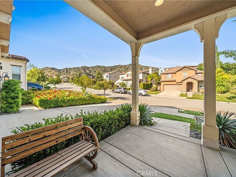 Listing photo 4
