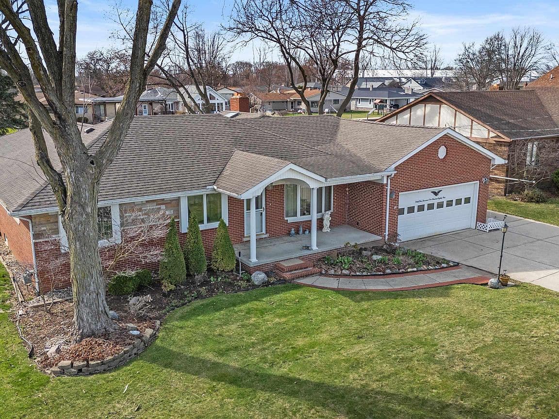Primary listing photo