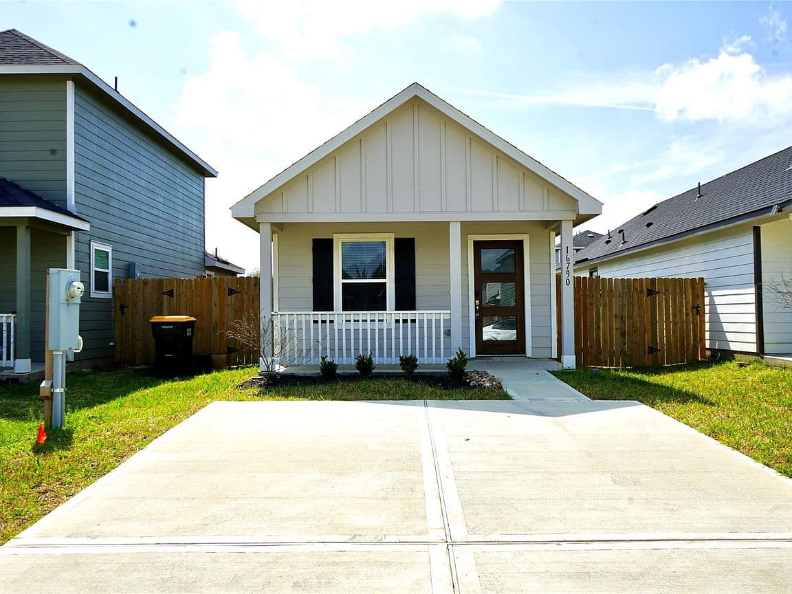 Primary listing photo