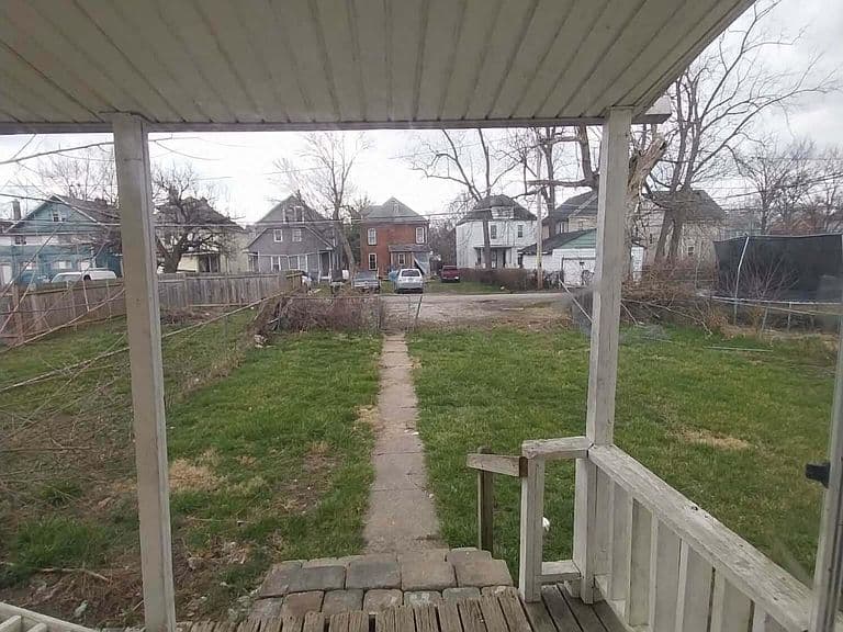 Listing photo 4
