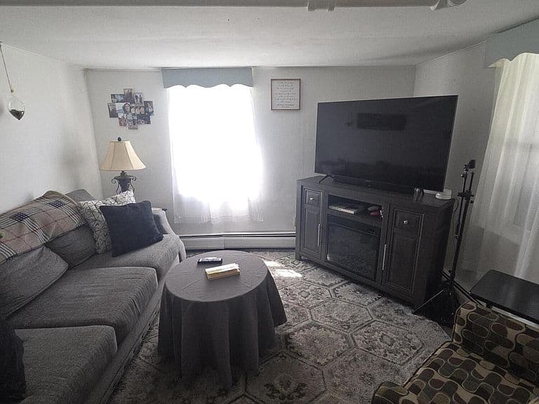 Listing photo 5