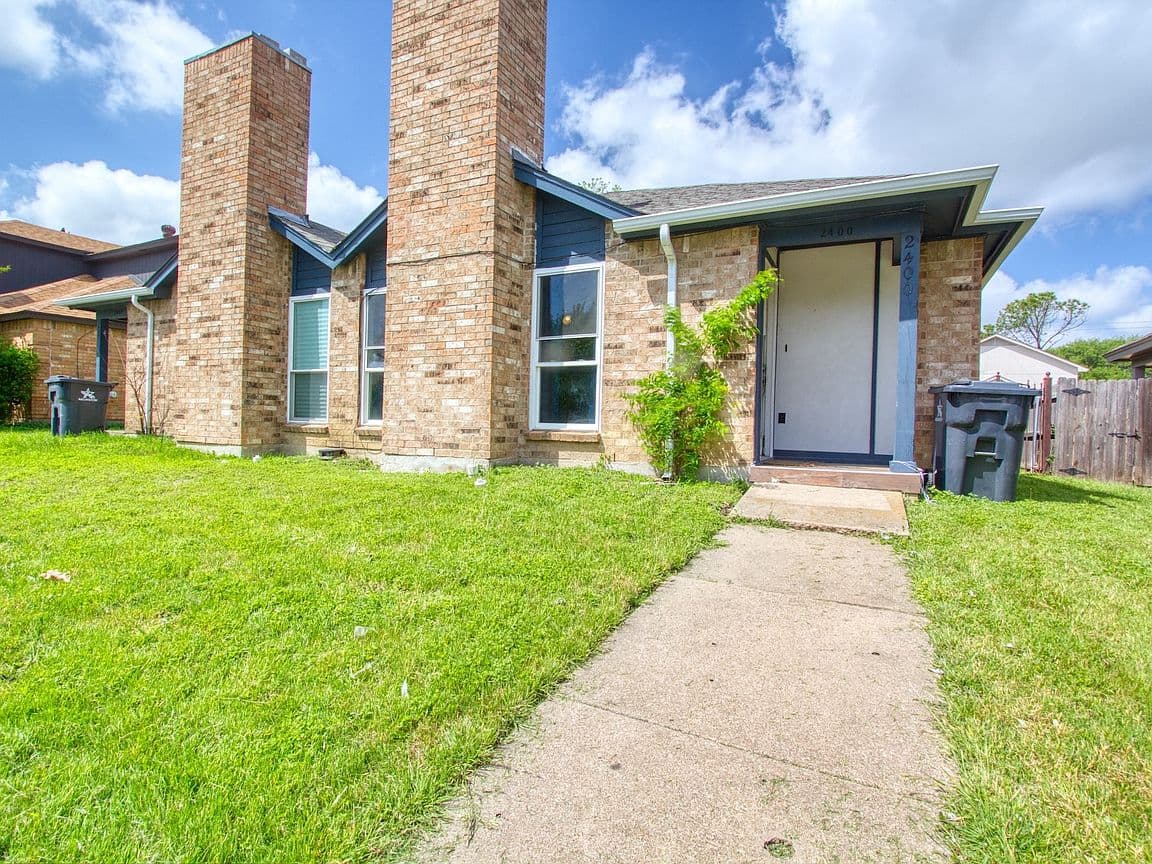 Primary listing photo