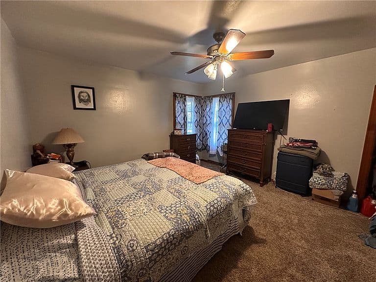 Listing photo 5