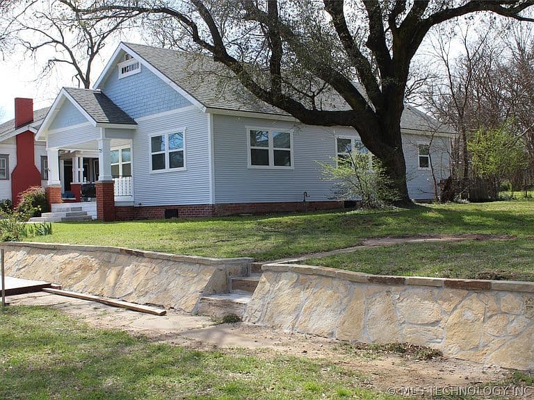 Listing photo 5