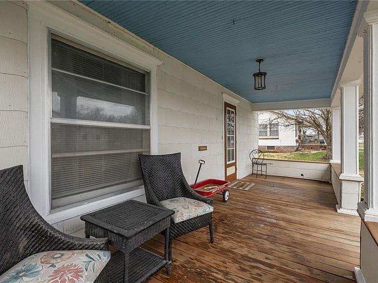Listing photo 5