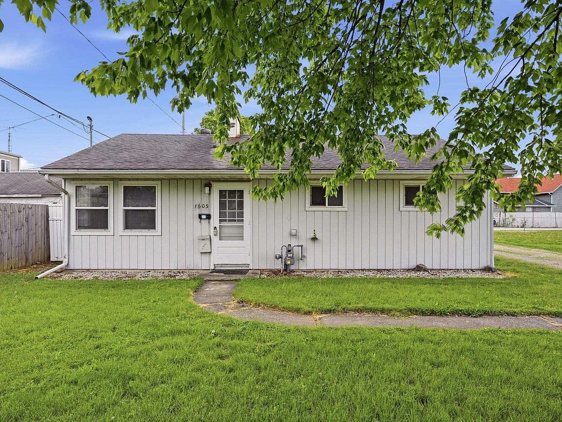 Primary listing photo