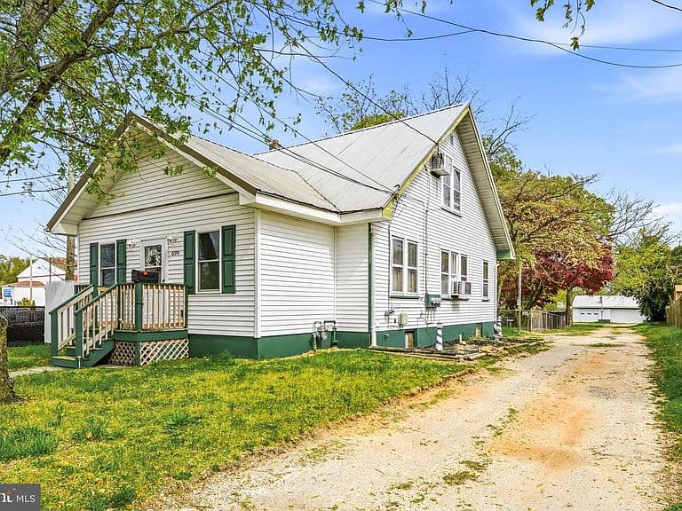 Listing photo 2