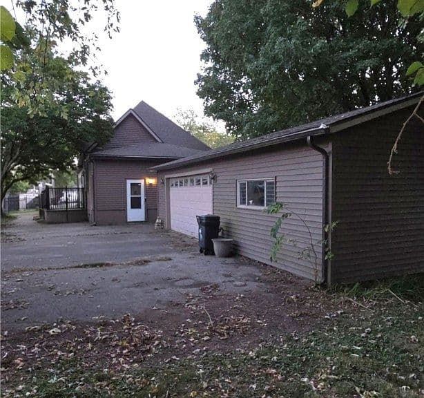 Listing photo 4