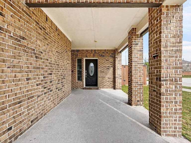 Listing photo 4