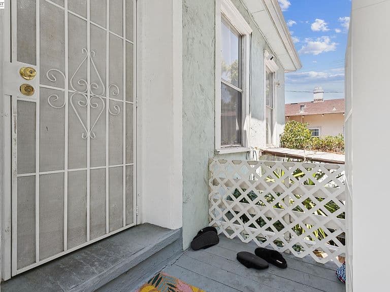 Listing photo 5