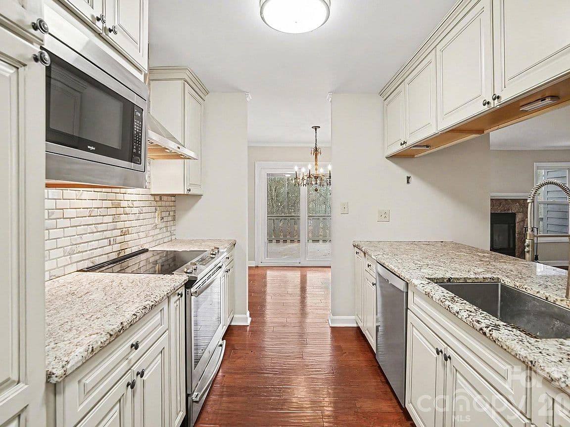 Primary listing photo