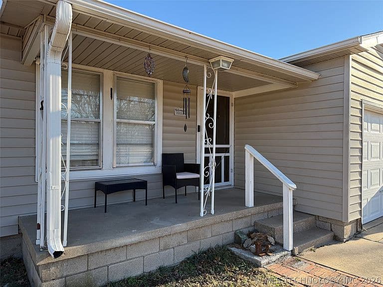 Listing photo 4