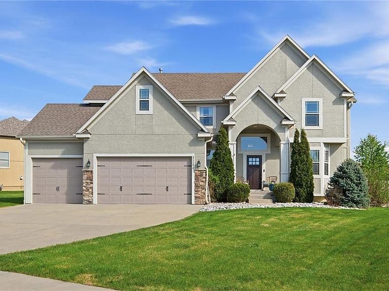 Listing photo 4