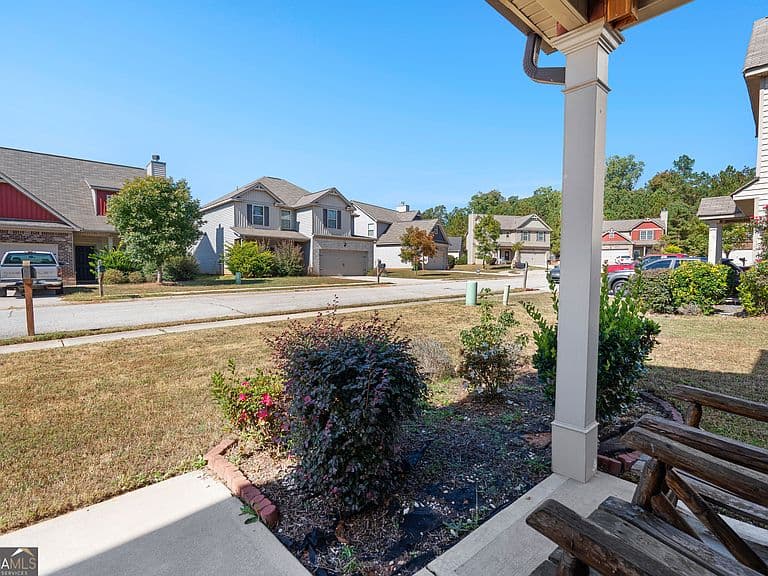 Listing photo 4