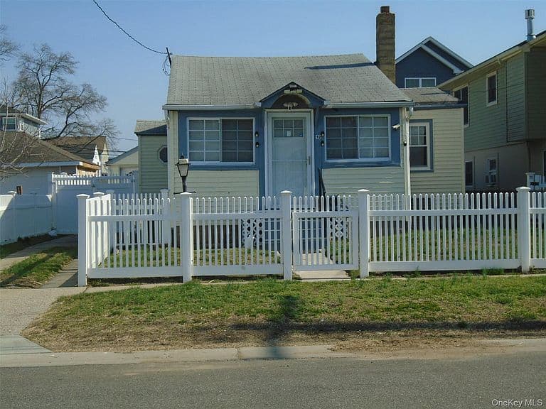 Listing photo