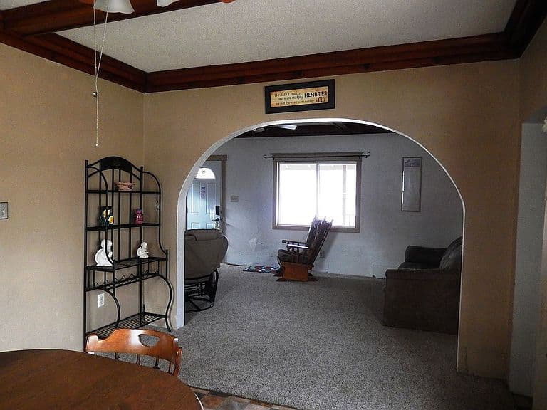 Listing photo 4