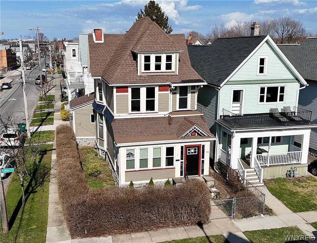 Primary listing photo