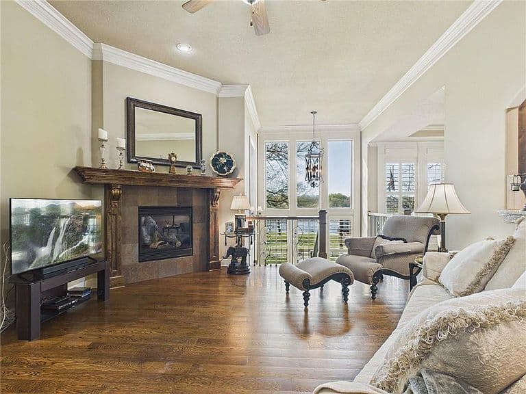 Listing photo 4