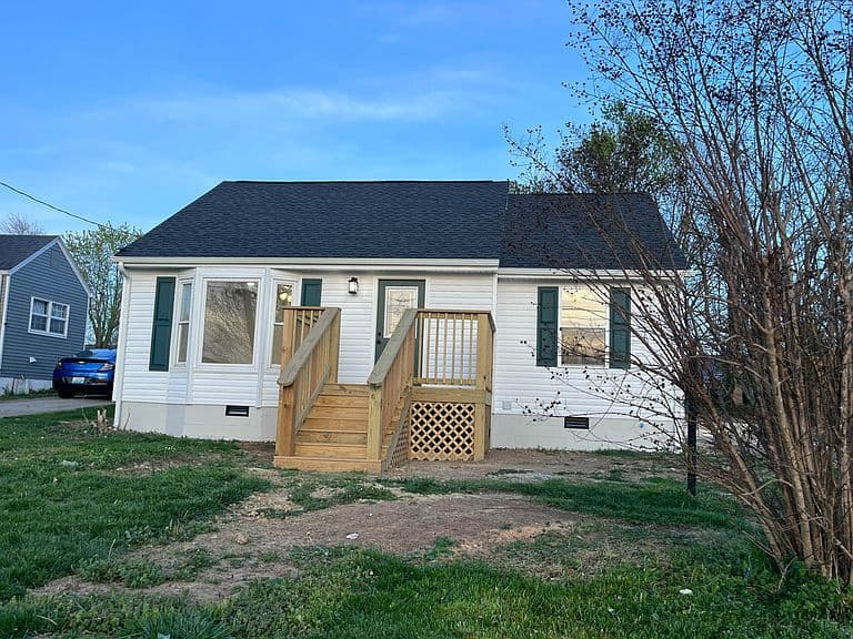 Listing photo 2