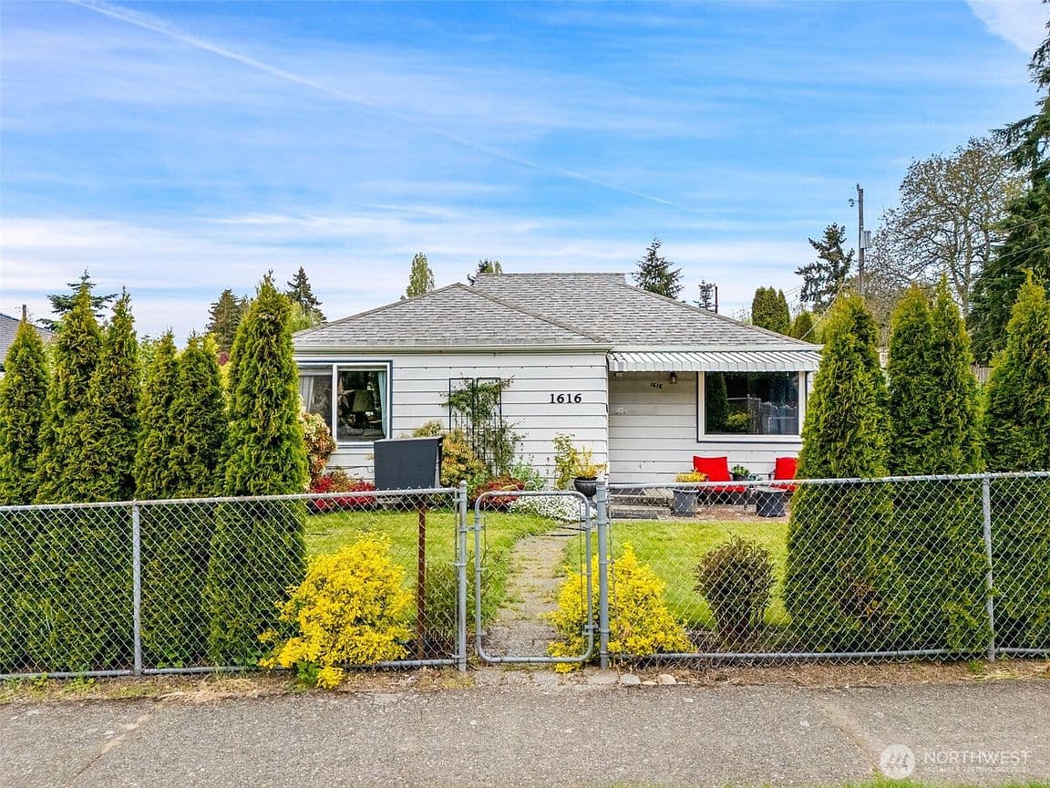 Primary listing photo