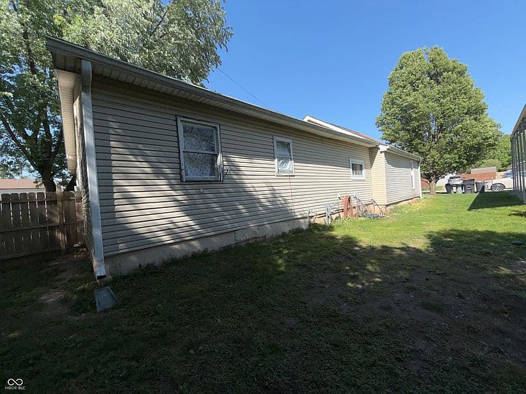 Listing photo 5