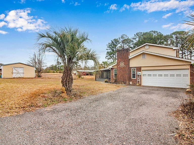 Listing photo 4
