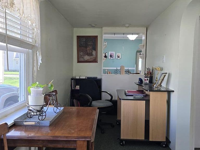 Listing photo 4