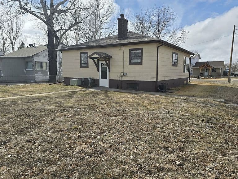 Listing photo 4