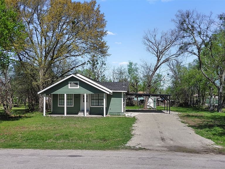 Listing photo 3