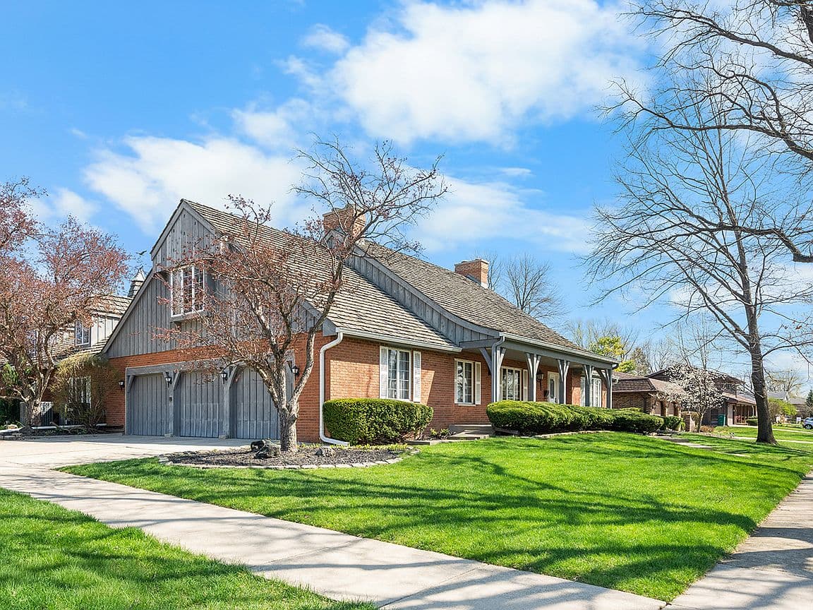 Primary listing photo