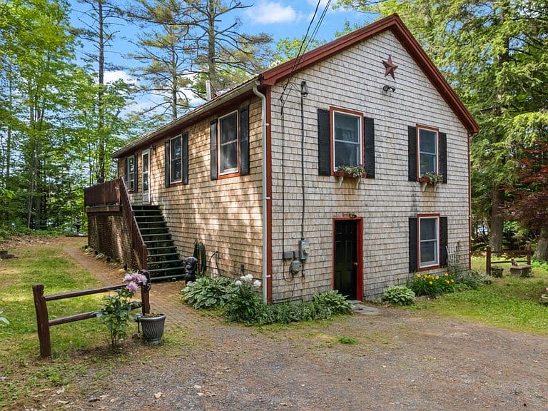 Listing photo 5