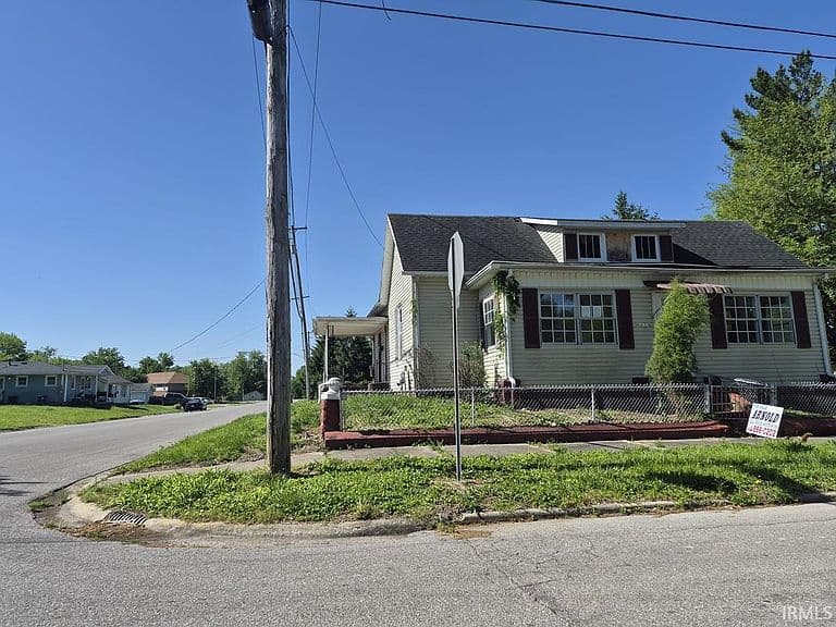 Listing photo 3
