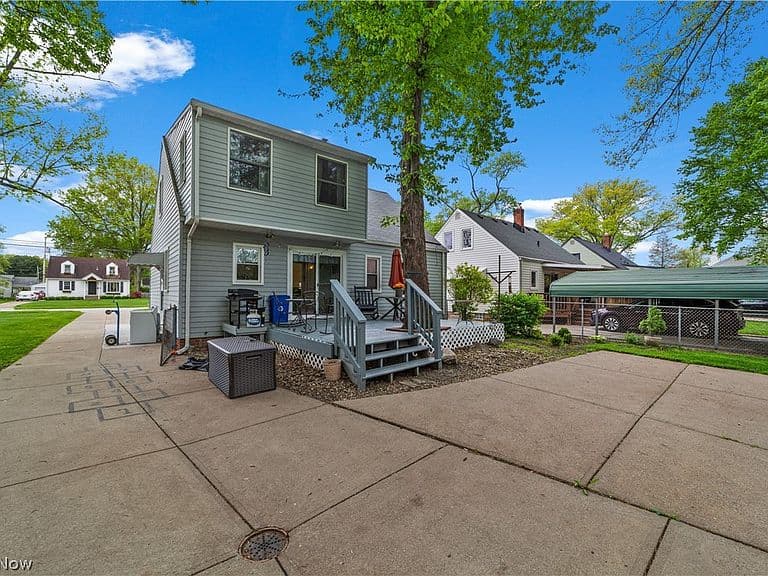 Listing photo 4