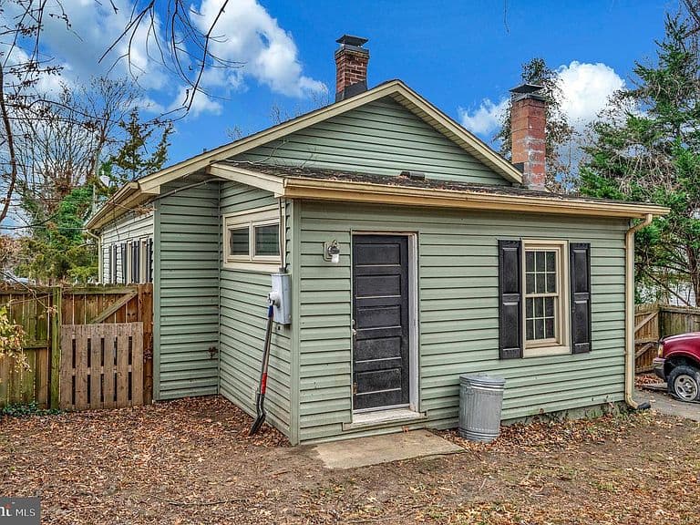 Listing photo 4