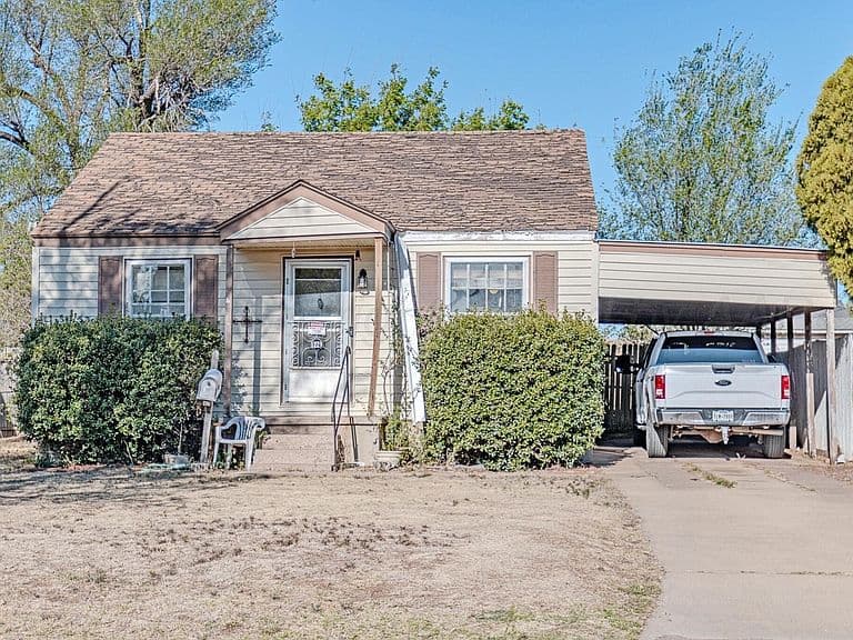 Listing photo 2