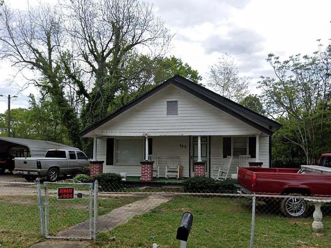 Primary listing photo