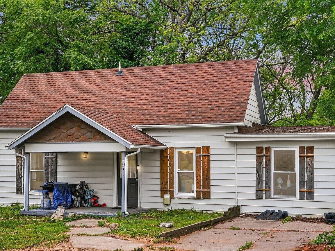 Primary listing photo
