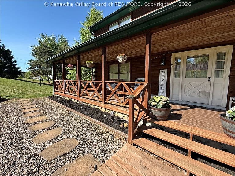 Listing photo 4