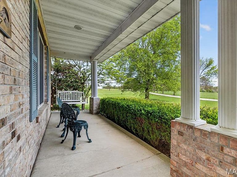 Listing photo 4