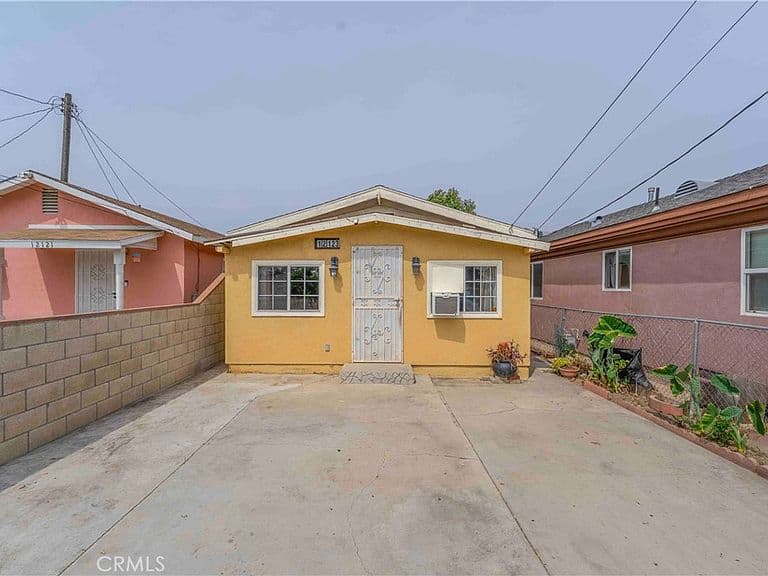 Listing photo 4
