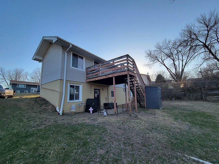 Listing photo 4